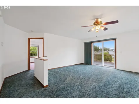 2411 46th Avenue Longview WA 98632