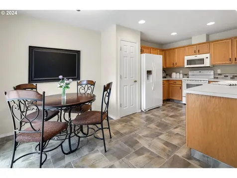 20527 Sw Dorothy Drive Beaverton OR 97003