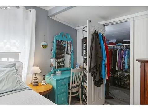 6521 Sw Harbor Avenue Lincoln City OR 97367
