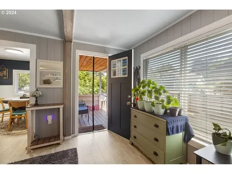 6521 Sw Harbor Avenue Lincoln City OR 97367