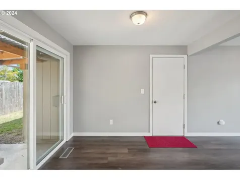 309 Se 141st Avenue Portland OR 97233