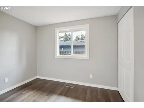 309 Se 141st Avenue Portland OR 97233