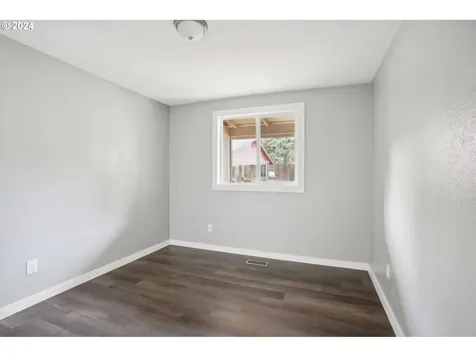 309 Se 141st Avenue Portland OR 97233