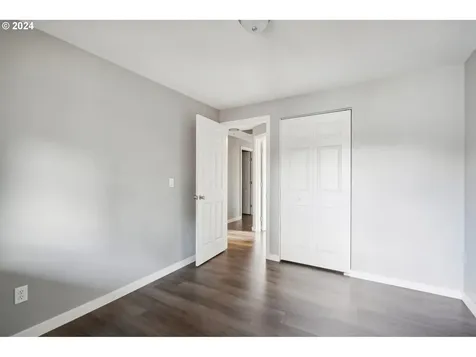 309 Se 141st Avenue Portland OR 97233