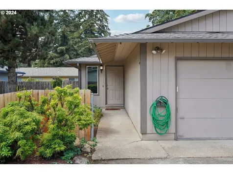 309 Se 141st Avenue Portland OR 97233