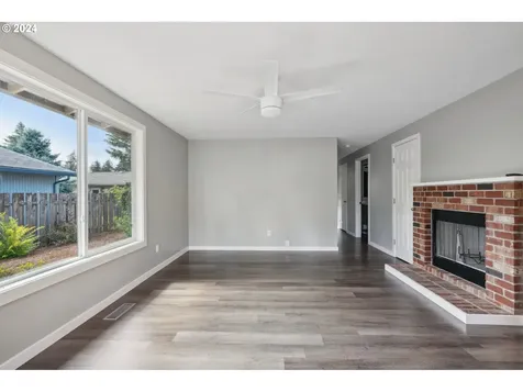 309 Se 141st Avenue Portland OR 97233