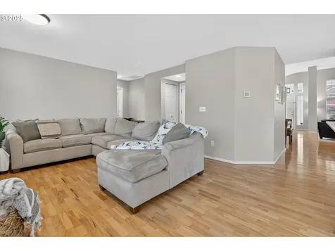 16033 SW Tuscany Street Portland OR 97223