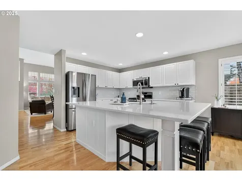 16033 SW Tuscany Street Portland OR 97223