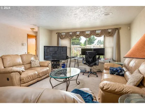3860 Greenwood Street Eugene OR 97404