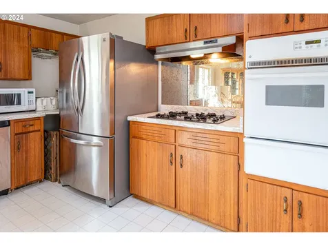 3860 Greenwood Street Eugene OR 97404