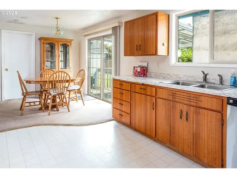3860 Greenwood Street Eugene OR 97404