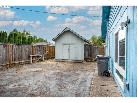 3860 Greenwood Street Eugene OR 97404