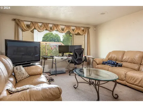 3860 Greenwood Street Eugene OR 97404