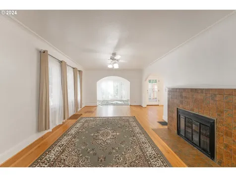 1149 SE Lane Avenue Roseburg OR 97470
