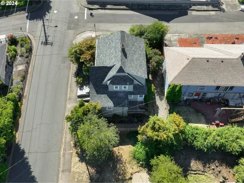 1149 SE Lane Avenue Roseburg OR 97470