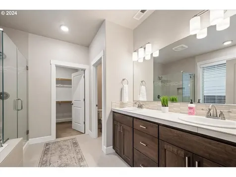 11013 NE 62nd Place Vancouver WA 98686