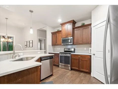 11013 NE 62nd Place Vancouver WA 98686
