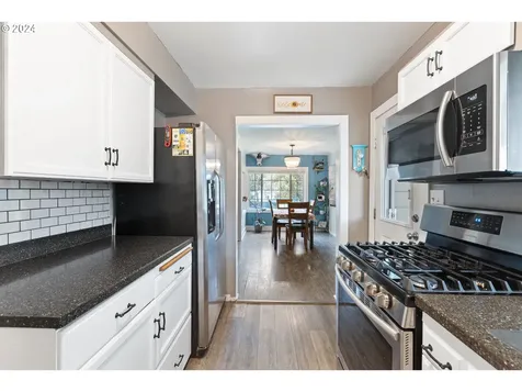 512 Cedar Street Sutherlin OR 97479