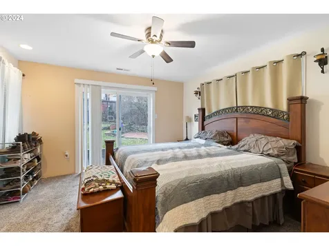 512 Cedar Street Sutherlin OR 97479