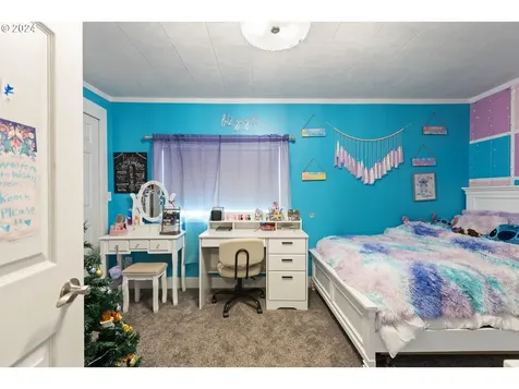 512 Cedar Street Sutherlin OR 97479