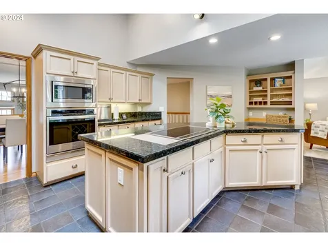 1212 Stonehaven Court West Linn OR 97068