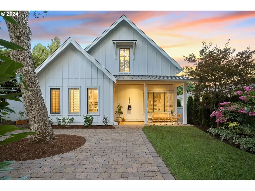 553 6th Street Lake Oswego OR 97034