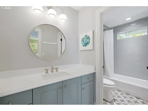 553 6th Street Lake Oswego OR 97034