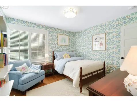 553 6th Street Lake Oswego OR 97034