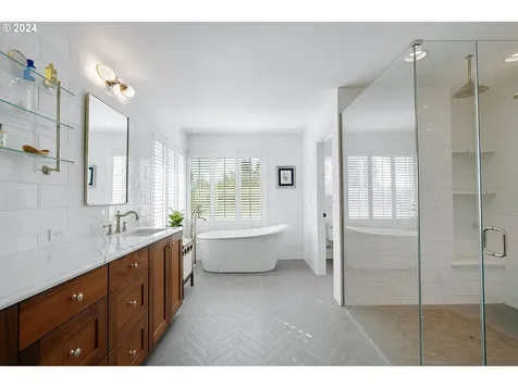 553 6th Street Lake Oswego OR 97034