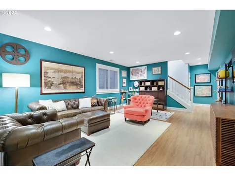 553 6th Street Lake Oswego OR 97034