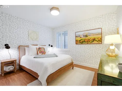 553 6th Street Lake Oswego OR 97034