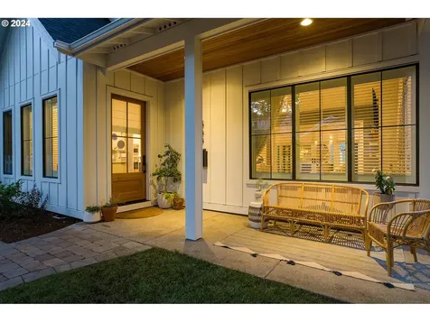 553 6th Street Lake Oswego OR 97034