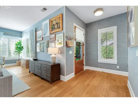 553 6th Street Lake Oswego OR 97034