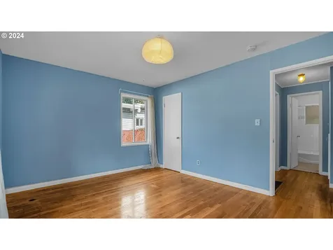 1822 Se 77th Avenue Portland OR 97215