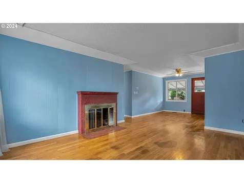 1822 Se 77th Avenue Portland OR 97215