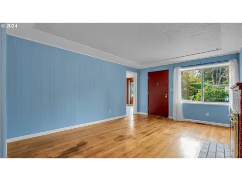 1822 Se 77th Avenue Portland OR 97215