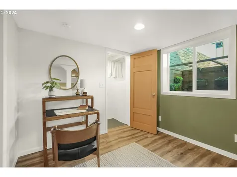 7023 N Bank Street Portland OR 97203