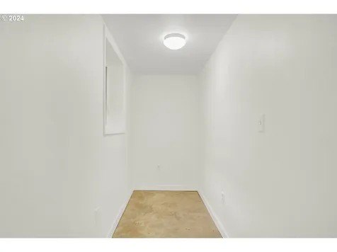 7023 N Bank Street Portland OR 97203