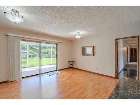 4711 Willamette Drive Vancouver WA 98661