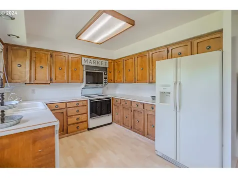 4711 Willamette Drive Vancouver WA 98661