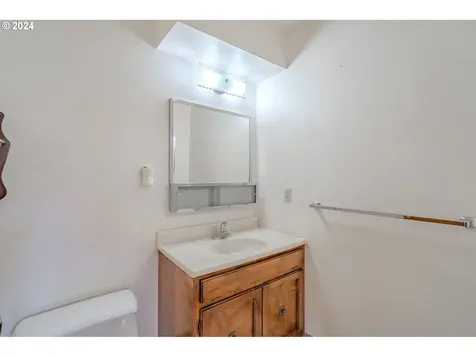 4711 Willamette Drive Vancouver WA 98661