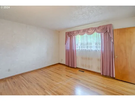 4711 Willamette Drive Vancouver WA 98661