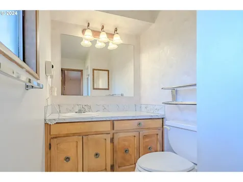 4711 Willamette Drive Vancouver WA 98661