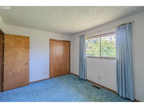 4711 Willamette Drive Vancouver WA 98661