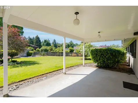 4711 Willamette Drive Vancouver WA 98661