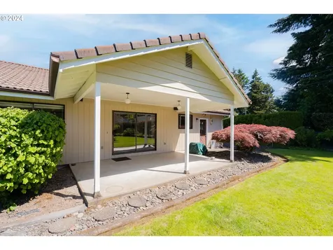 4711 Willamette Drive Vancouver WA 98661