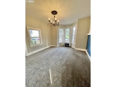669 Sw Robb Street Dallas OR 97338