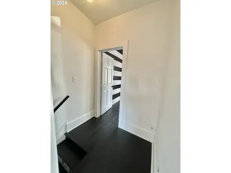 669 Sw Robb Street Dallas OR 97338