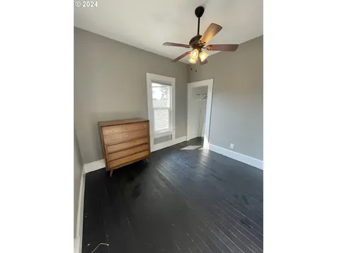 669 Sw Robb Street Dallas OR 97338