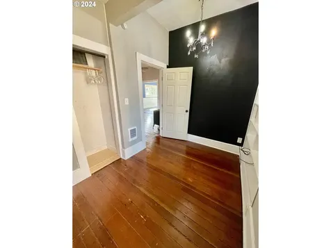 669 Sw Robb Street Dallas OR 97338